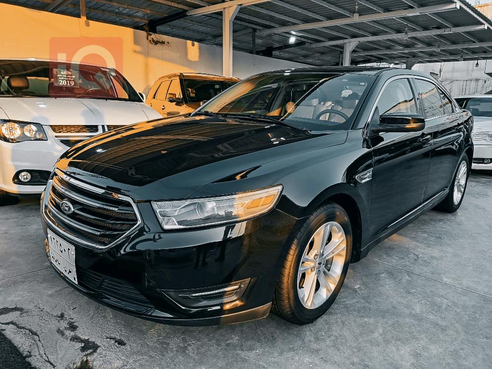 Ford Taurus